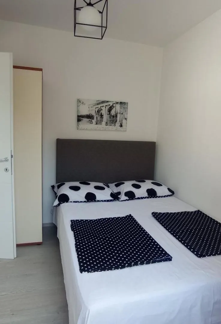 פולה Apartment Matej